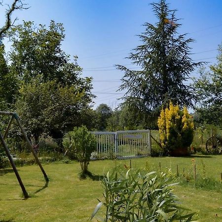 Апартаменти Gite A La Ferme Chaleureux Civrac-de-Blaye Екстер'єр фото